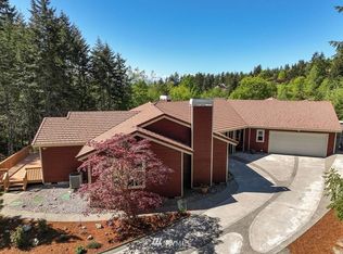 636 Lake Of The Hills Loop, Sequim, WA 98382
