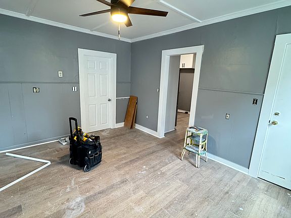 3rd image of 17 Arch Ave #2
