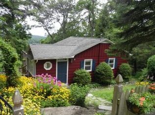 16 Hilldale Rd, New Fairfield, CT 06812