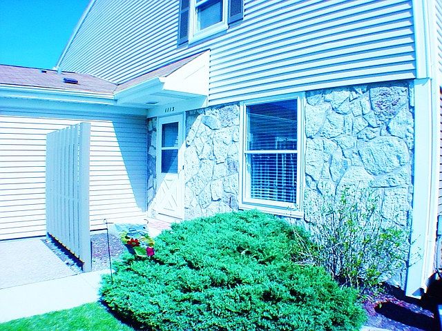 1st image of 1113 Boston Hbr