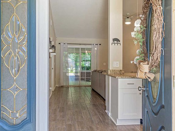 5th image of 1955 Hovington Cir E