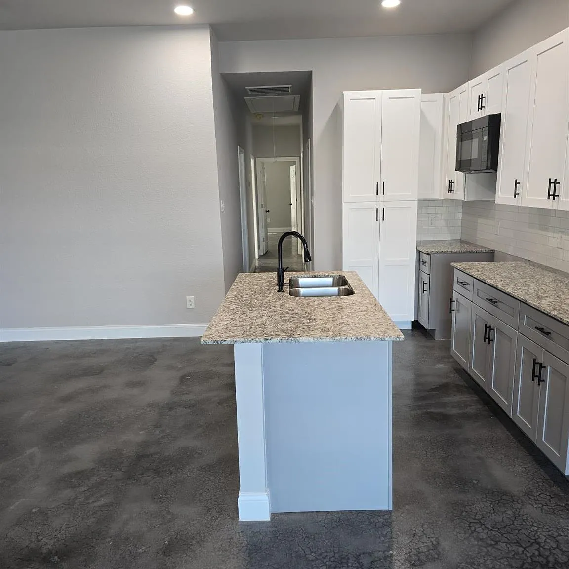 3 bed, 2.0 bath, 1230 sqft, $1,550 — Photo 4