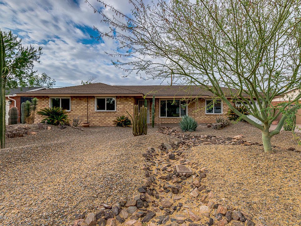 1st image of 3009 E Turney Ave