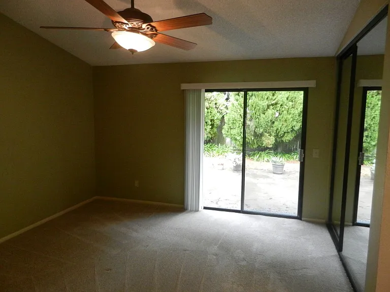 4473 Augusta Dr — Photo 20
