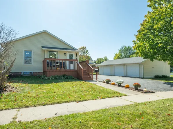 506 E Filmore St, Winterset, IA 50273