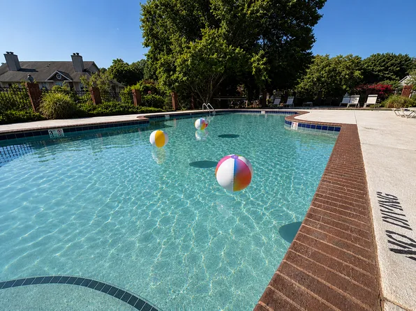 Westfield Thorngrove, LLC