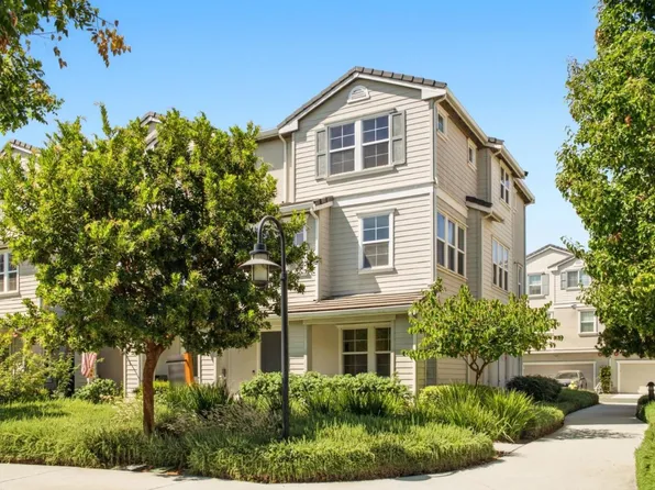 1218 Mesquite Ln, Morgan Hill, CA 95037