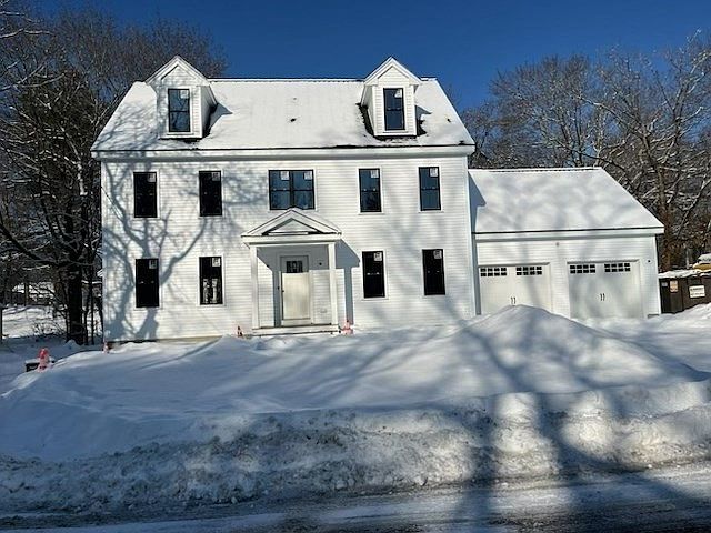 1st image of 123 Center St