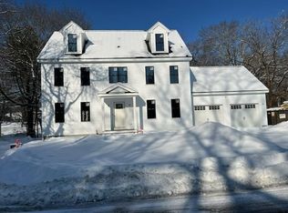 123 Center St, Raynham, MA 02767