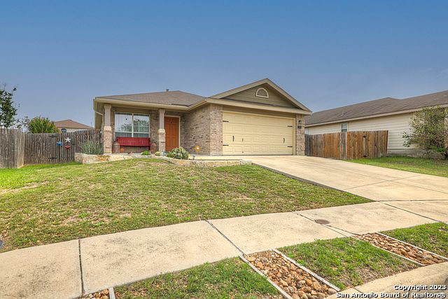 1st image of 250 CRANE CREST DR
