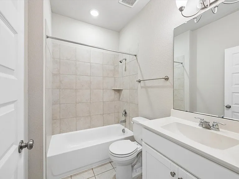 18111 Alora Springs Trc — Photo 16