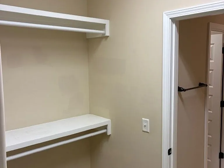 102 Miller Ct — Photo 26