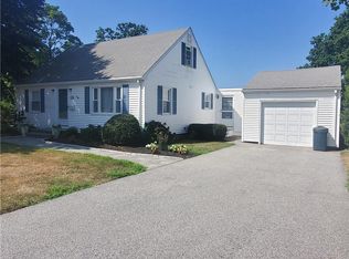 139 Coggeshall Ave, Newport, RI 02840