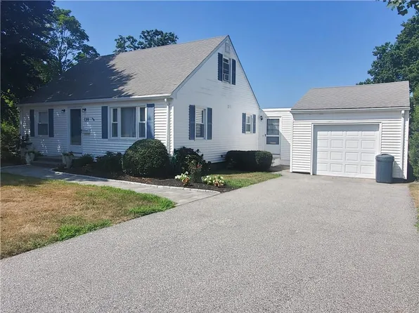 139 Coggeshall Ave, Newport, RI 02840