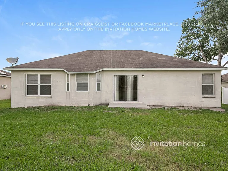 7988 Oak Run Cir — Photo 16