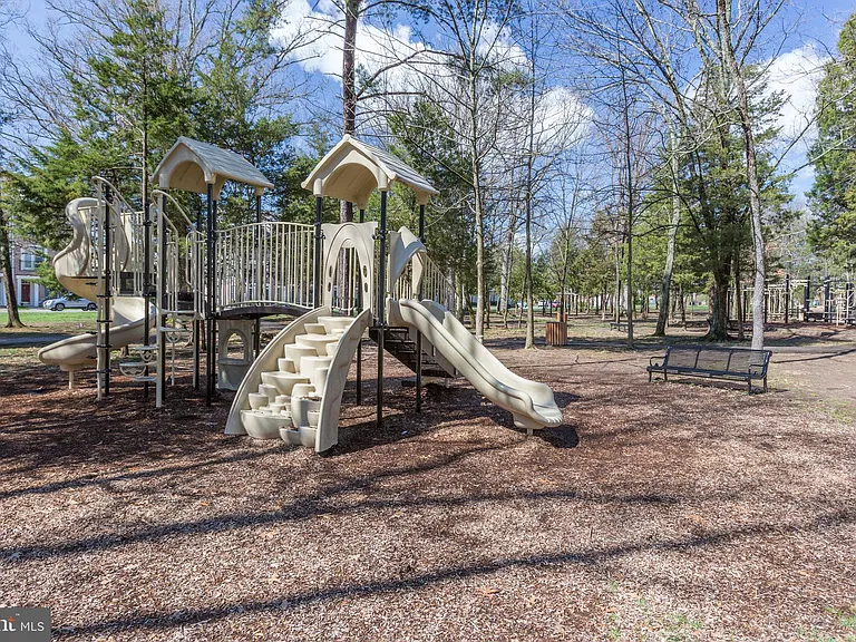 22653 Vienna Green Ter — Photo 41
