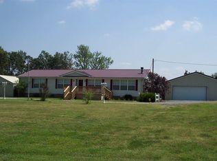 3160 Hardmoney Rd, Paducah, KY 42003