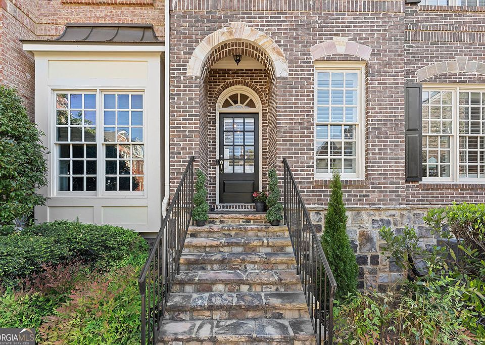 1st image of 594 Parkside Village Way NW