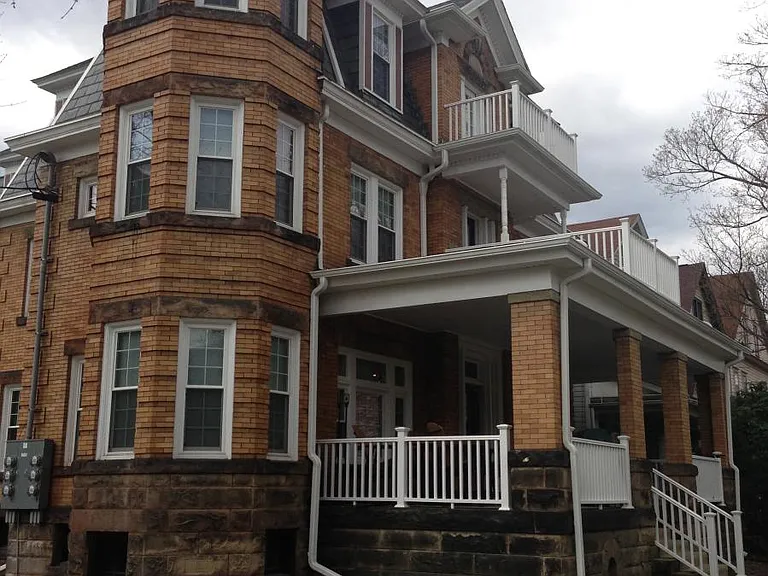 1201 Chestnut St #3 — Photo 1