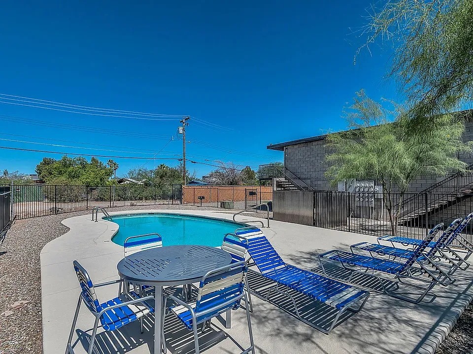 Park Vista Apartments — Photo 2