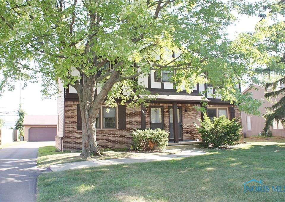 2nd image of 6753 Woodlake Dr