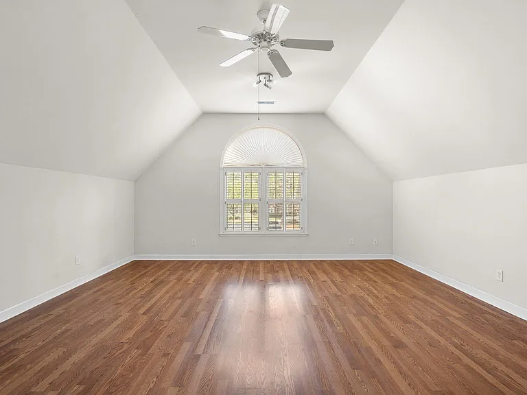 5044 Crosswinds Dr — Photo 32