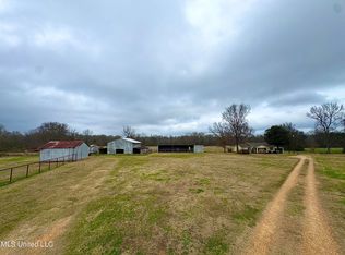 2720 Davis Rd, Terry, MS 39170
