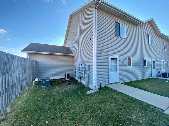 2nd image of 26 Westview Dr APT 1