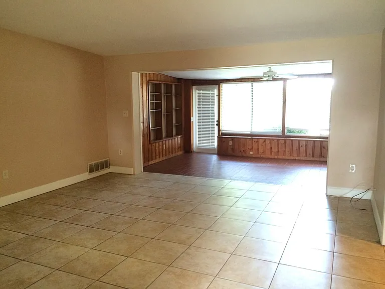 6714 Nina Rosa Dr — Photo 4
