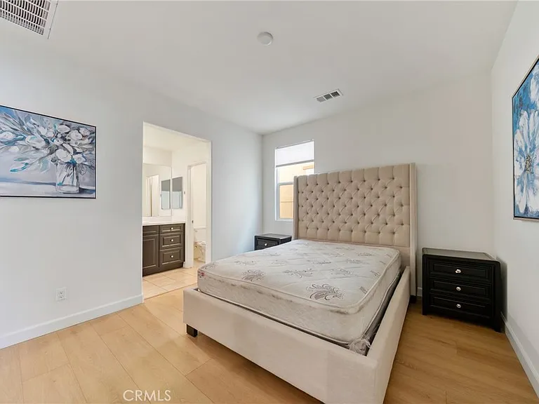 6956 La Rochelle Way — Photo 10