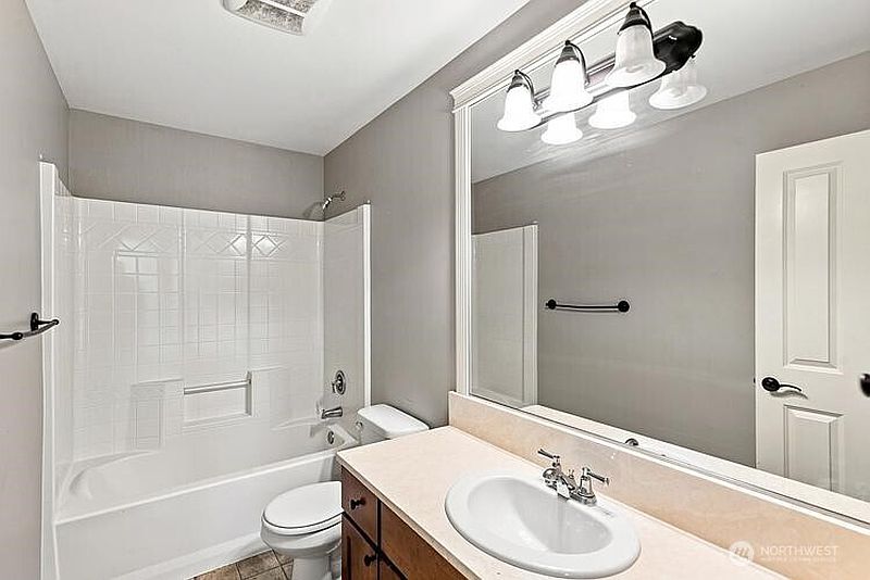 3rd image of 5264 S 285th Street