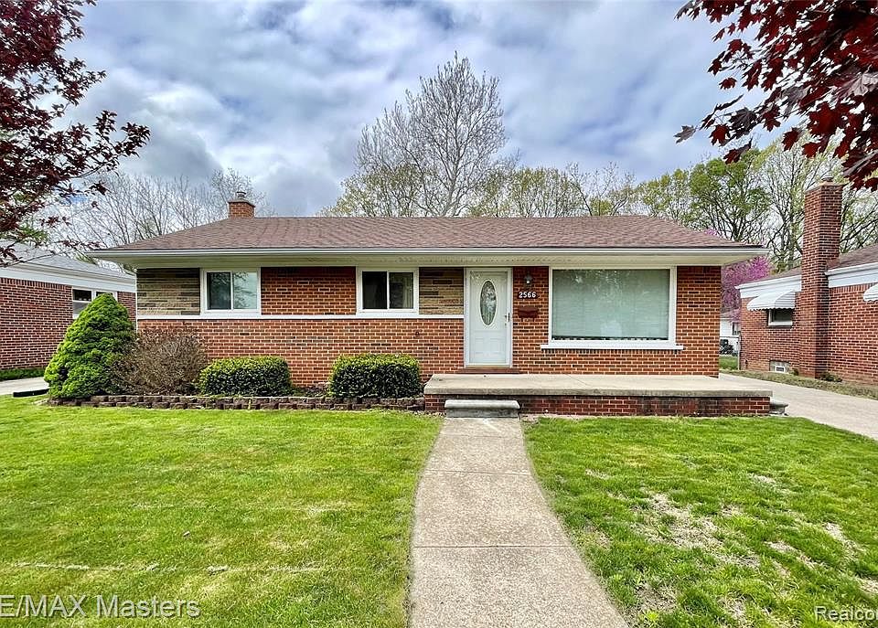 1st image of 2566 Longmeadow Dr