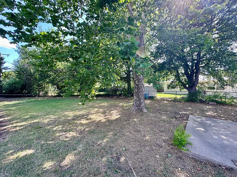 3206 NW Liberty Ave — Photo 3
