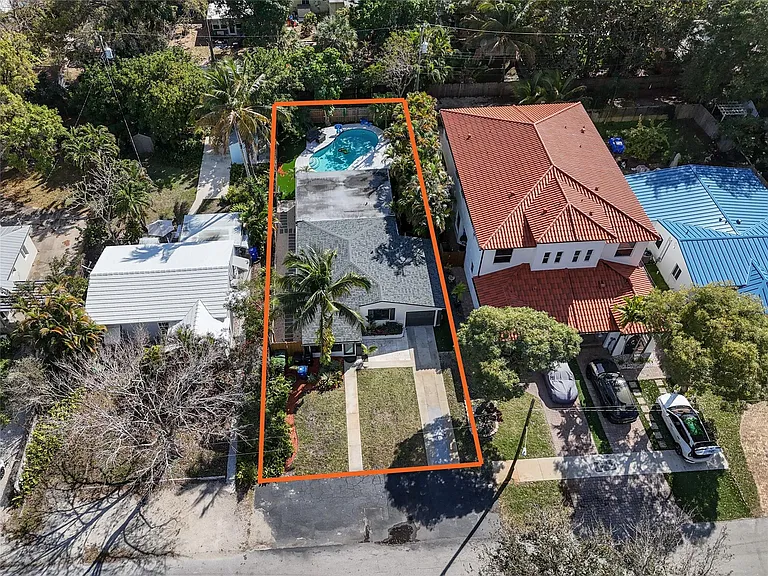 508 SW 13th St — Photo 32