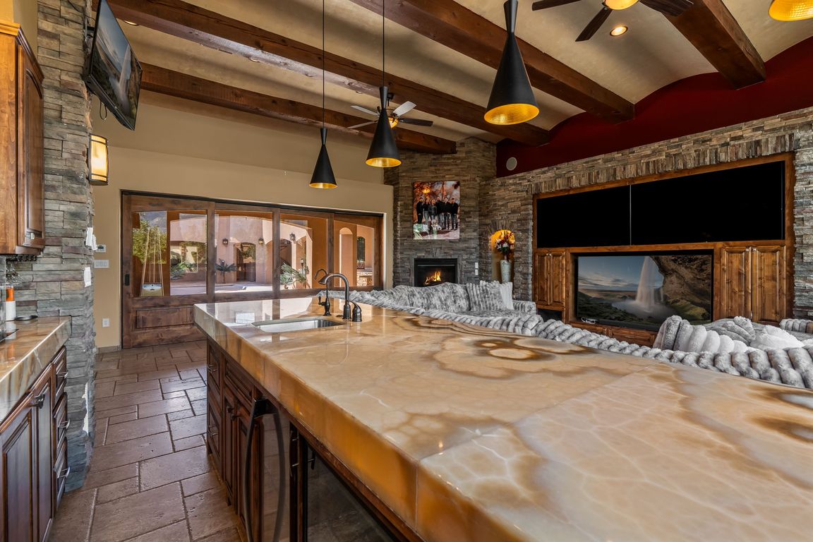 next background image