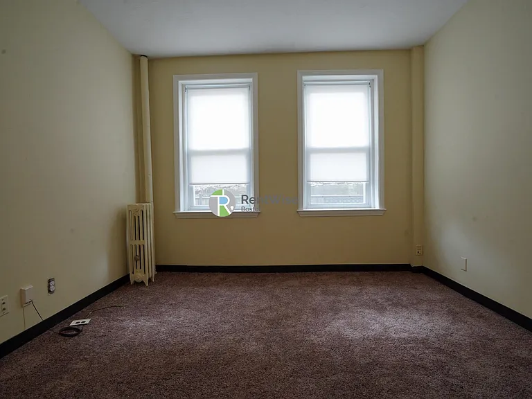 225 Kelton St #4U — Photo 9