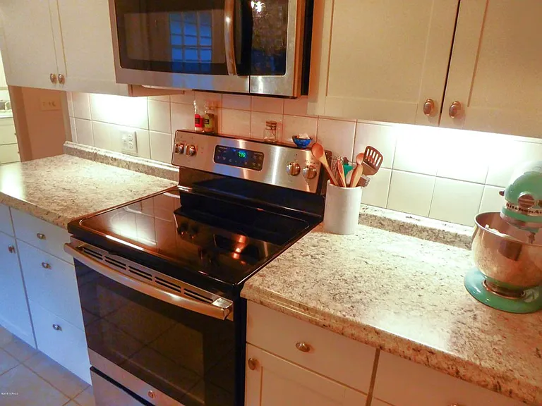 744 Antler Dr — Photo 13