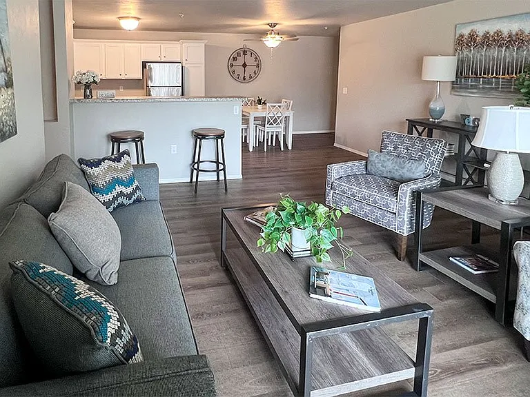 PRAIRIE VIEW ESTATES — Photo 4