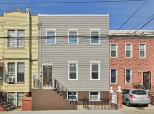 178 Essex St, Brooklyn, NY 11208