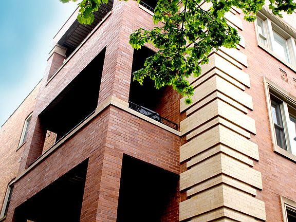 4th image of 4715 S Greenwood Ave APT 3
