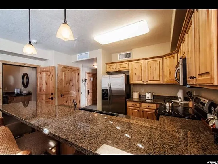 2669 Canyons Resort Dr #331 — Photo 10