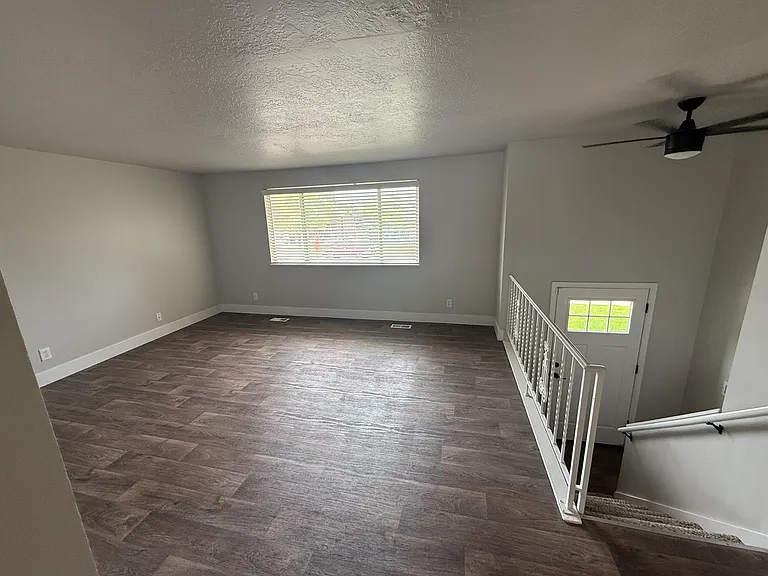 2028 N 630 W — Photo 12
