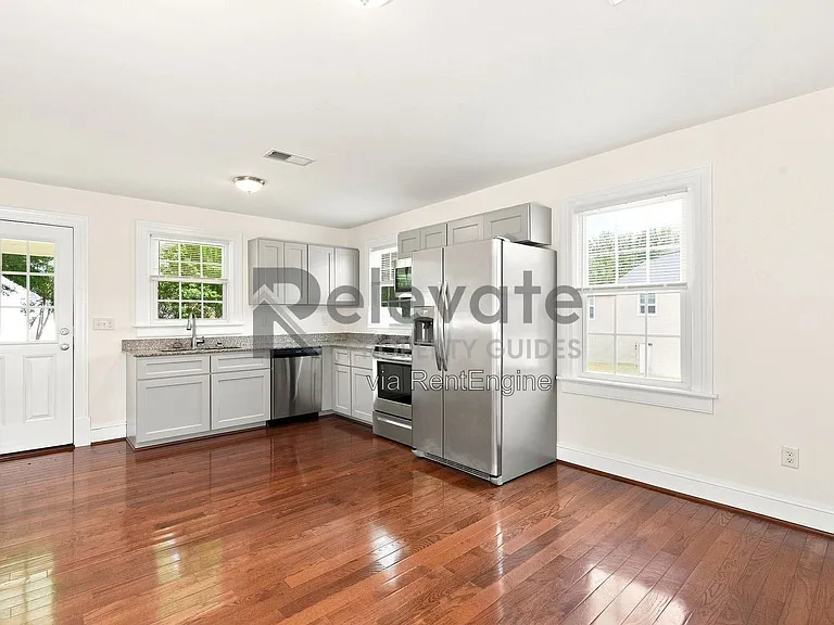 400 Dupuy Ave — Photo 6
