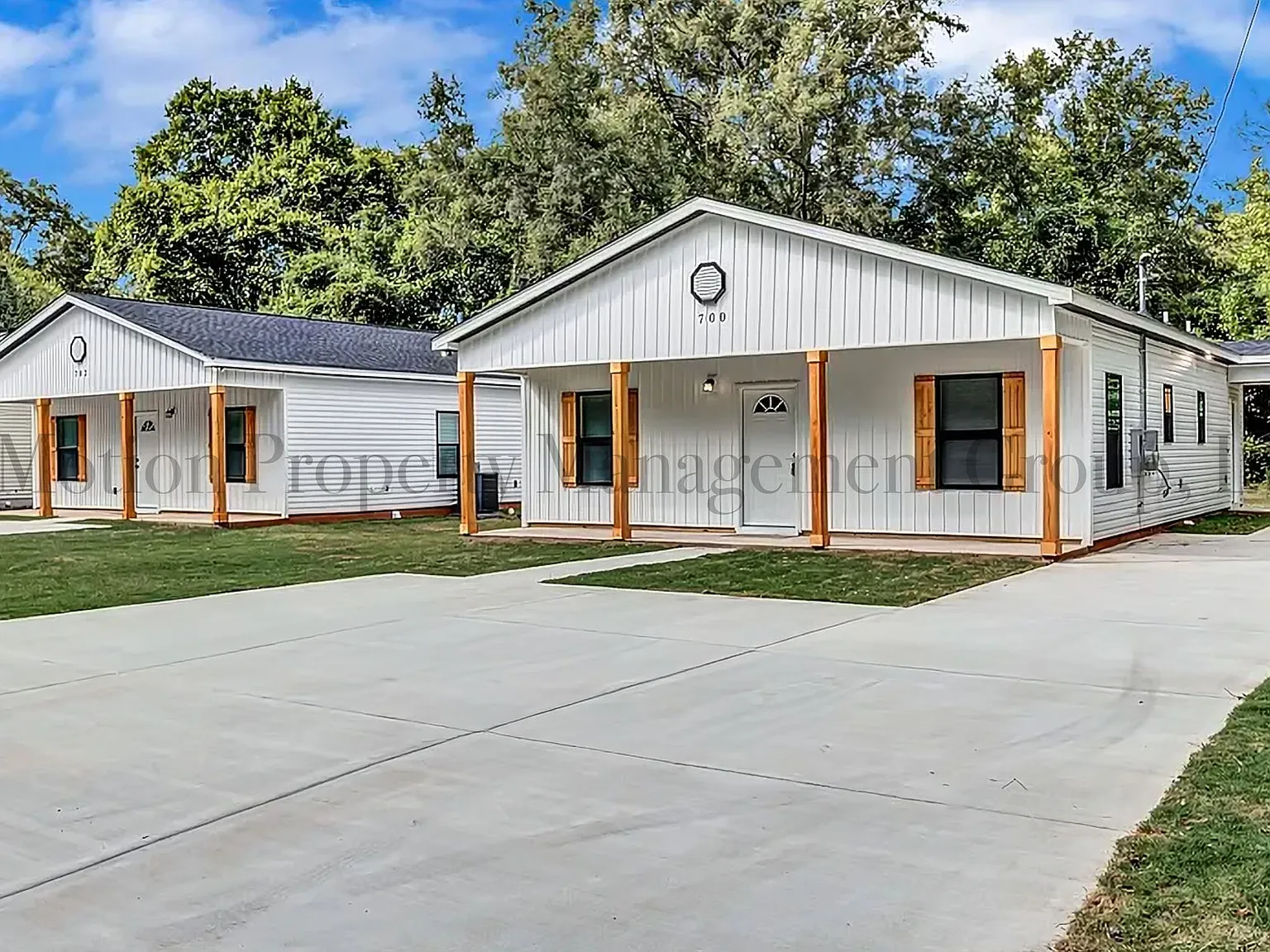 702 Carmen Ave — Photo 2