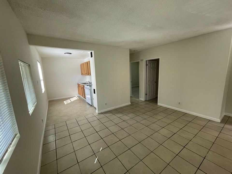 1st image of 14129 Vanowen St #1