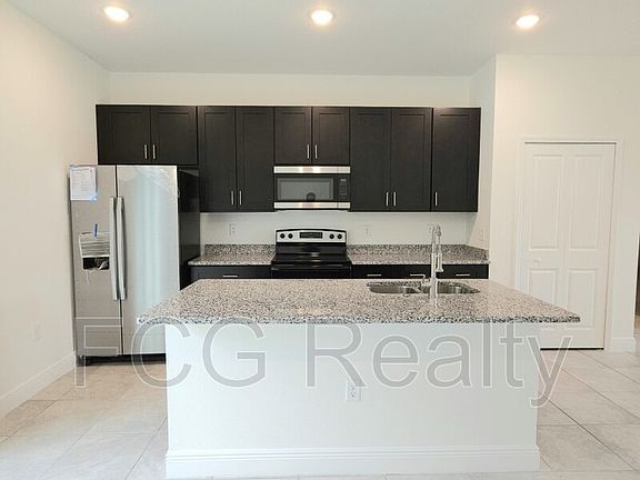 4th image of 327 Marion Oaks Golf Way