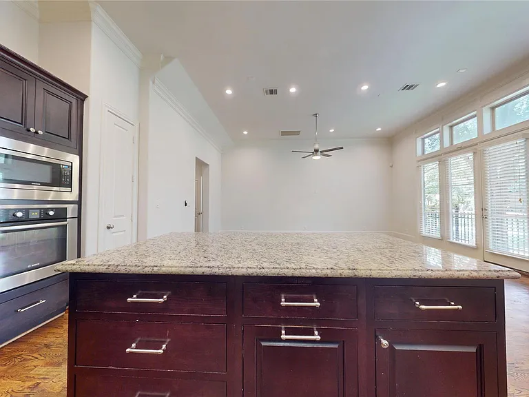 1708 Upland Lakes — Photo 13