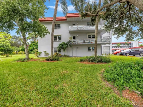 5660 80th St N Unit D108, Saint Petersburg, FL 33709