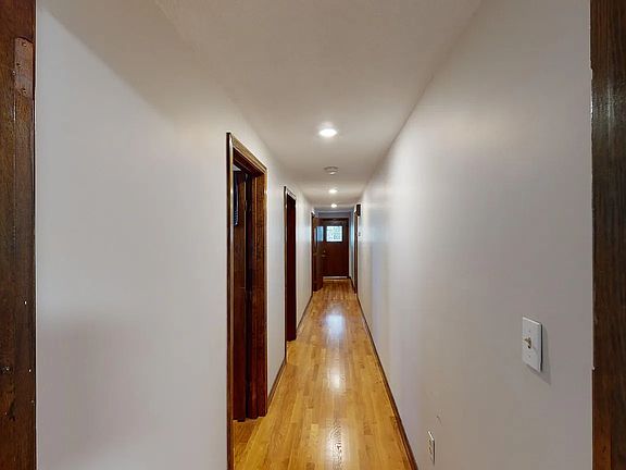 4th image of 57 Newbury St #2