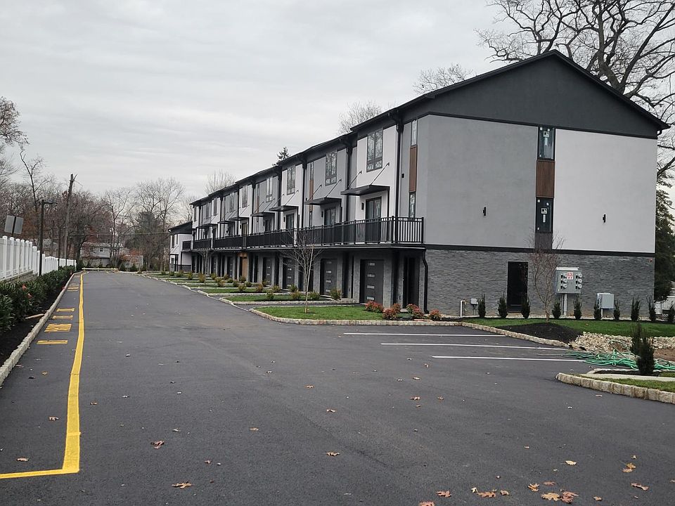 1st image of 1 Franklin Tpke Unit 10